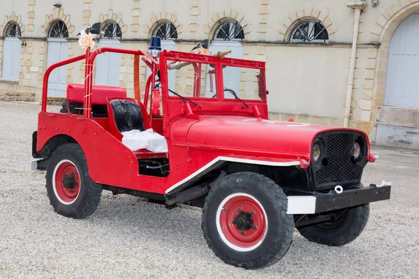 Old ancient car for fireman — Stock Photo, Image