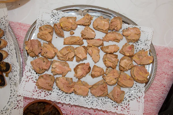 Appetizer with foie gras from france, canape with bread — Stock Photo, Image