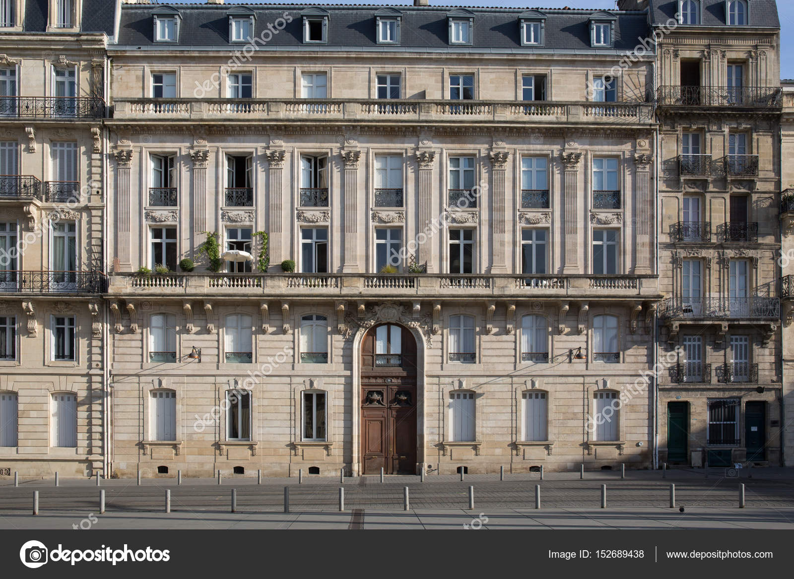 Le bâtiment Haussmann à Bordeaux, France image libre de droit par ...