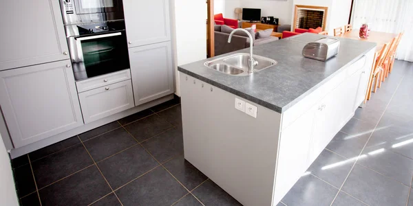 Bright Modern Kitchen Interior Island Sink Cabinets New Luxury Home — Stock Photo, Image