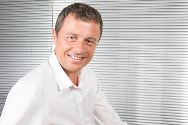 Handsome Business Man Smiling Office — Stock Photo, Image