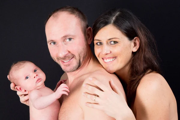 Nahaufnahme Porträt Eines Glücklichen Elternteils Das Sein Baby Beobachtet — Stockfoto