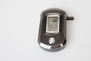 Kan alkol içeriği ölçmek için nefes analyzer içmem ve sürücü kavram breathalyzer ile