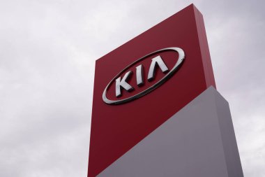 Bordeaux, Aquitaine / Fransa - 10: 30 2019: Kia Motors araba tabelası bayii logo bayii otomobil dükkanı Güney Kore