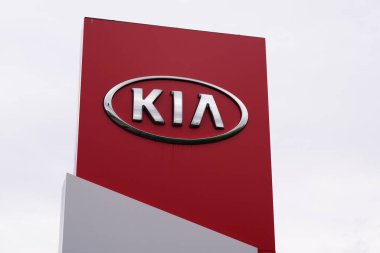 Bordeaux, Aquitaine / Fransa - 10: 30 2019: Kia Otomobil Mağazası Güney Kore 'de bir dükkan logosu imzaladı