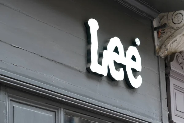 法国阿基坦 波尔多 2019 Lee Jeans Sign精品店标志服装店 — 图库照片