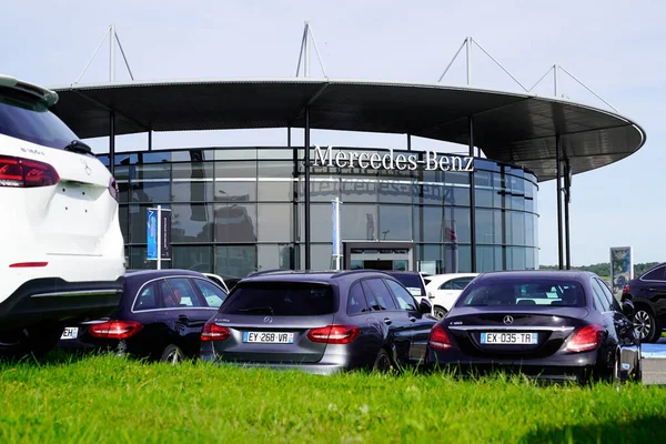 Burdeos Aquitania Francia 2019 Mercedes Benz Concesionario Automóviles Automobile Sign — Foto de Stock