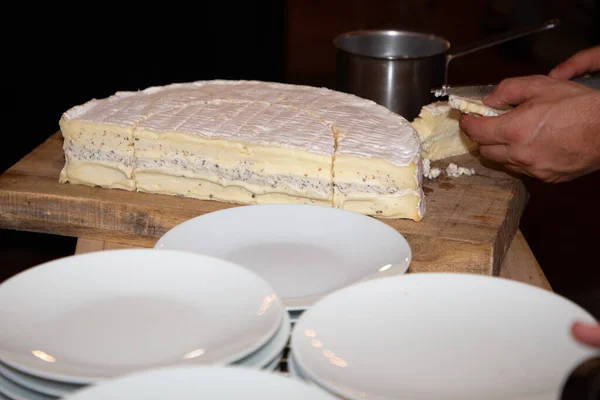 Blue Cheese Prepares Cook Waiter White Plate Restaurant Event — Stock Photo, Image