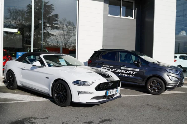 Bordeaux Aquitaine France 2019 Ford Dealership Car Mustang Suv Ecobost — Stock Photo, Image