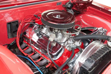 Bordeaux, Aquitaine / Fransa - 11 13 2019: Chevrolet impala motoru klasik bir Amerikan arabasının motoru.