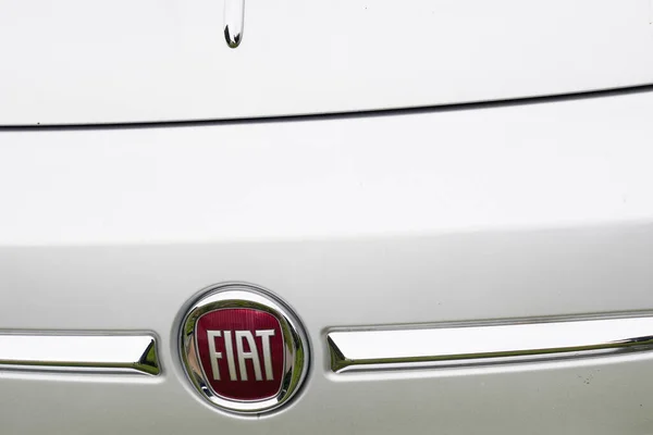 Bordeaux Aquitaine France 2019 Signature Automobile Fiat 500 Logo Voiture — Photo