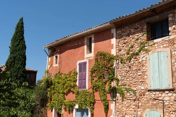 Farbenfrohe Rote Strassenhaus Von Roussillon Dorf Frankreich — Stockfoto