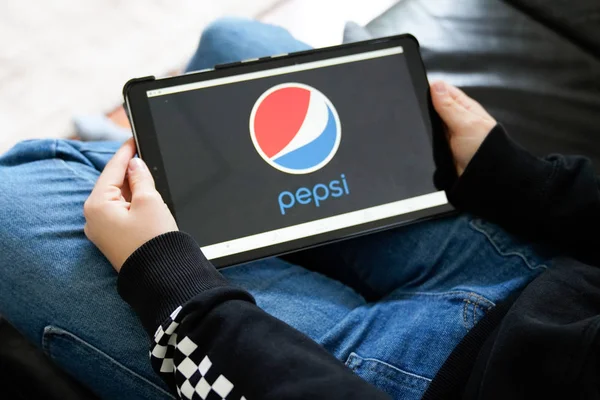 Bordeaux Aquitaine France 2019 Pepsi Signe Logo Cola Website Tablet — Photo