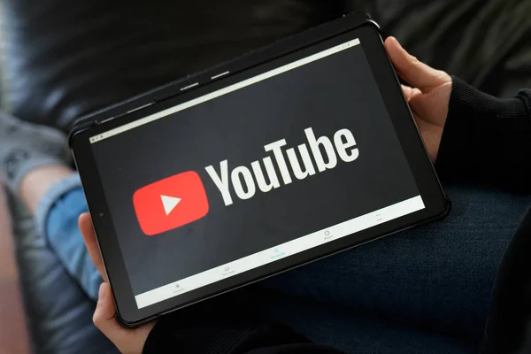 Bordeaux Aquitaine Frankrijk 2019 Youtube Logo Tablet Scherm Wereld Populair — Stockfoto