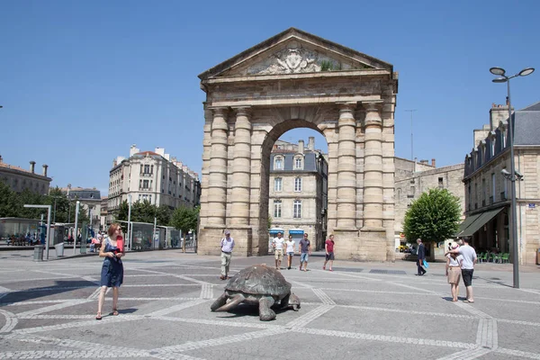 Bordeaux Aquitaine Francie 2019 Bronzové Sochy Obří Želvy Náměstí Place — Stock fotografie