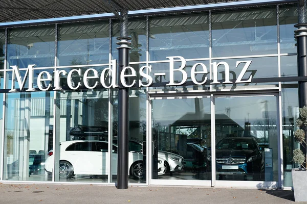 Burdeos Aquitania Francia 2019 Mercedes Benz Letrero Coche Tienda Tienda — Foto de Stock