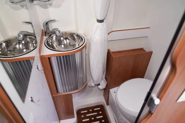 Kamp banyosu modern vanilya lavabosu karavan lavabosu tuvalet lavabosu duş dolabı