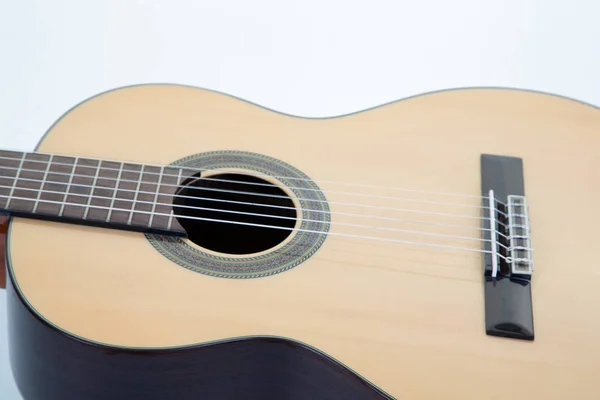 Instrumenty Muzyczne Gitara Akustyczna Izolowanym Białym Tle — Zdjęcie stockowe