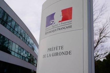 Bordeaux, Aquitaine / Fransa - 11 19 2019: Bordeaux Gironde Bölümü İdaresi Fransa Cumhuriyeti Özgürlük Eşitliği Kardeşliği Devlet Kurumu İnşaatı