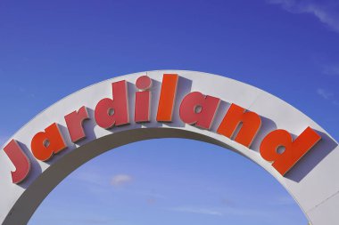 Bordeaux, Aquitaine / Fransa - 11 25 2019: Jardiland işaret levhası dükkânı Home Improvement Store Garden Center