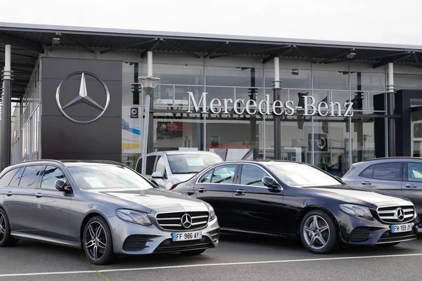 Burdeos Aquitania Francia 2020 Mercedes Concesionario Mercedes Benz Fabricante Alemán — Foto de Stock