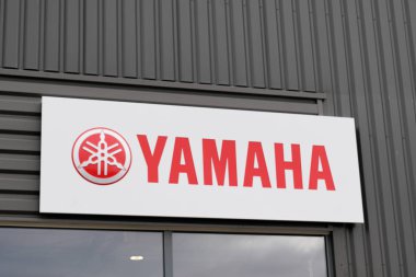 Bordeaux, Aquitaine / Fransa - 01: 15 2020: Yamaha motosiklet logosu dükkânı motosiklet mağazası