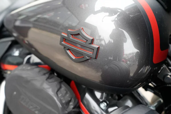 Бордо Аквитания Франция 2020 Harley Davidson Logo Tank American Motorcycle — стоковое фото