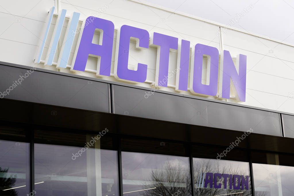 Bordeaux , Aquitaine / France - 01 15 2020 : action logo sign superstore shop store building