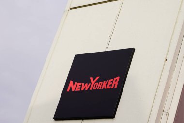 Bordeaux, Aquitaine / Fransa - 01: 15 2020: New Yorker logosu giyim mağazası moda mağazası zinciri kadın giyim mağazası