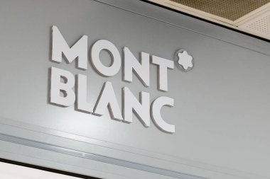 Bordeaux, Aquitaine / Fransa - 01 22 2020: Montblanc logo mağazası butik mağazası lüks marka yazma araçları saatleri