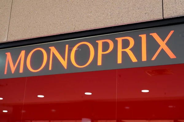 Burdeos Aquitania Francia 2020 Monoprix Sign Logo Tienda Las Principales — Foto de Stock