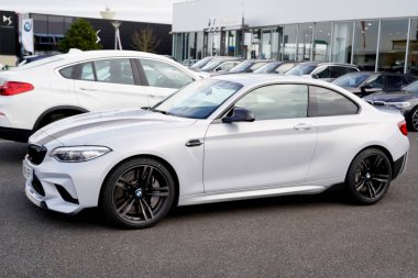 Bordeaux, Aquitaine / Fransa - 01: 15 2020: Bmw M2 Coupe Araba Otomobili Araç Sporu Yarışması
