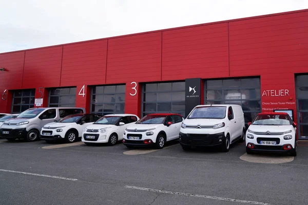 Bordeaux Aquitaine France 2020 Citroen Sign Station Garage Official Red — Stock Photo, Image