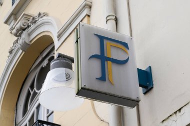 Bordeaux, Aquitaine / France - 02 21 2020: Fransız kamu maliyesi logosu ofis imzası
