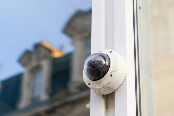 Beveiliging Cctv Camera Muur Het Centrum Van Straat — Stockfoto