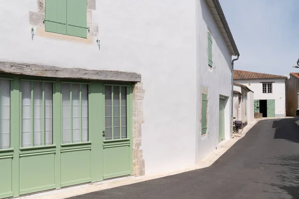 Bonitas Fachadas Típicas Callejones Casa Noirmoutier Isla Francesa —  Fotos de Stock
