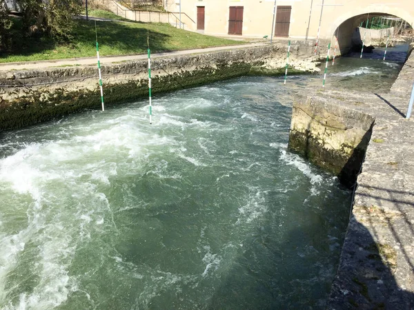 Orillas Saint Benoit Del Río Clain Especializadas Piragüismo — Foto de Stock