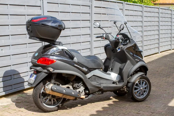 Bordeaux Aquitaine Francie 2020 Piaggio 400 Skútr Motocykl Tříkolový Motocykl — Stock fotografie