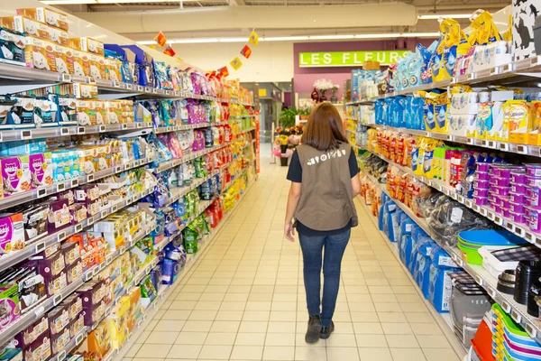 Бордо Аквитания Франция 2020 Супермаркет Женского Интерьера Супермаркете Alley Hyper — стоковое фото