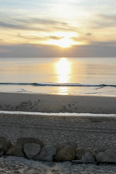 Ατλαντικός Ωκεανός Κίτρινο Βράδυ Ηλιοβασίλεμα Στην Παραλία Lacanau Γαλλία — Φωτογραφία Αρχείου