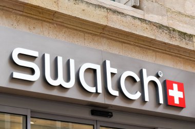 Bordeaux, Aquitaine / Fransa - 05 16 2020: Swatch logosu İsviçre marka saat üretimi