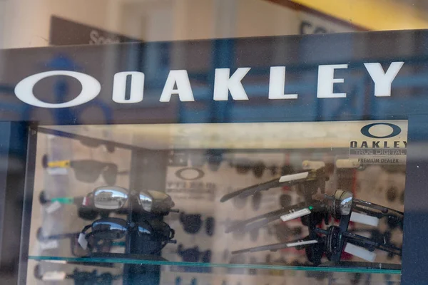 Бордо Аквитания Франция 2020 Логотип Магазина Oakley Вывеска Магазине Окон — стоковое фото