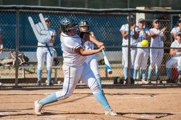 Softball Poder Hitter — Fotografia de Stock