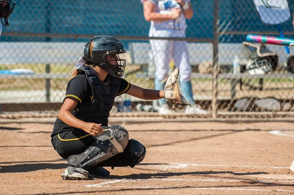 Catcher dia de jogo em plena engrenagem — Fotografia de Stock