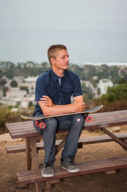 Yüksek yerlerden derin düşünceler