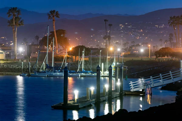 Emtpy Cove Dock Illuminated Lamps Each Pier Dawn Breaks California — Stock Photo, Image