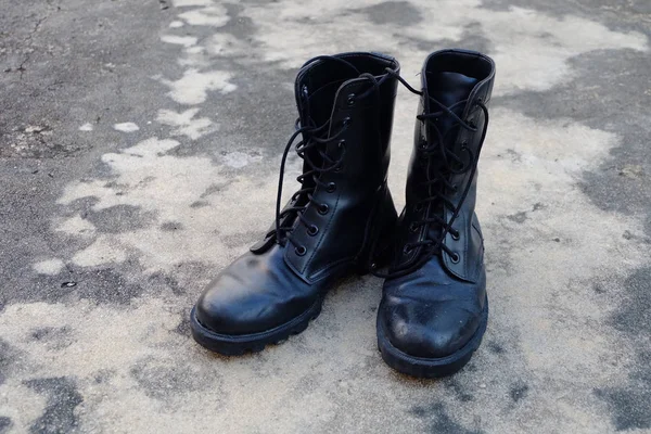 Pair of Black old Army Working Boots — Stock Photo, Image