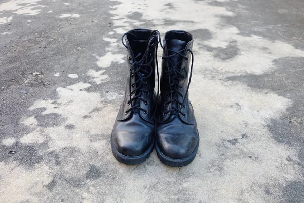 Pair of Black old Army Working Boots — Stock Photo, Image