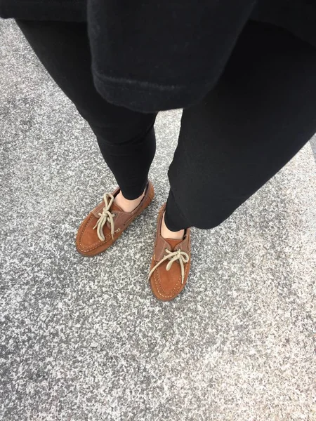 Close Up of Female Brown Shoes. Outdoor Fashion Shoes Footwear Concept — Stock Photo, Image