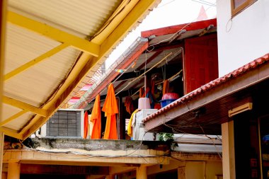 Monk'un evi sarı Robes Budist Tay tapınak bez satırında